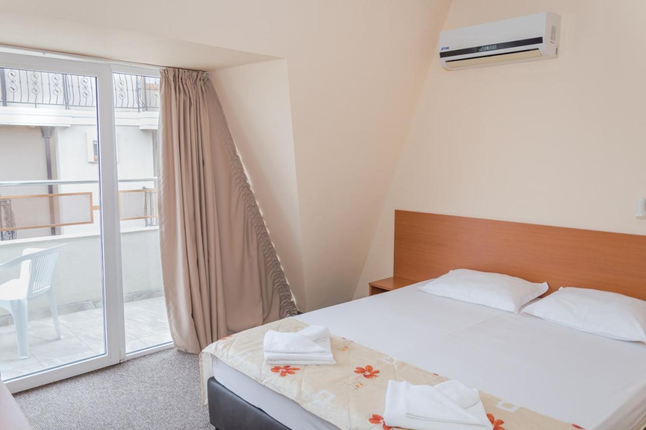 Hotel Eva 拉夫达 外观 照片