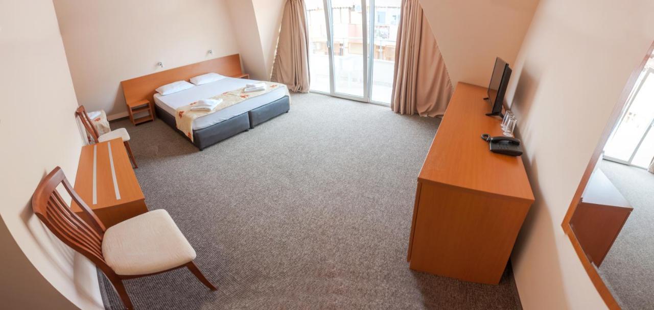 Hotel Eva 拉夫达 外观 照片