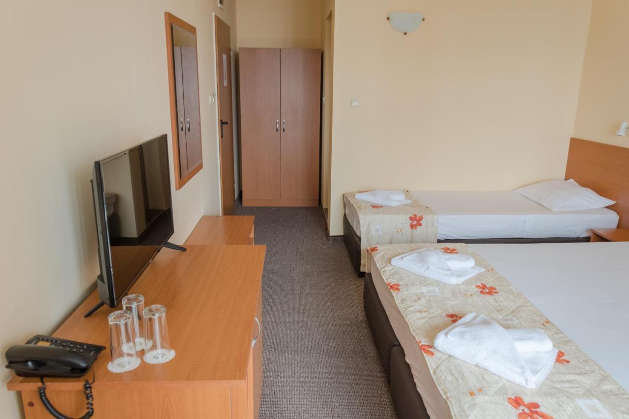 Hotel Eva 拉夫达 外观 照片