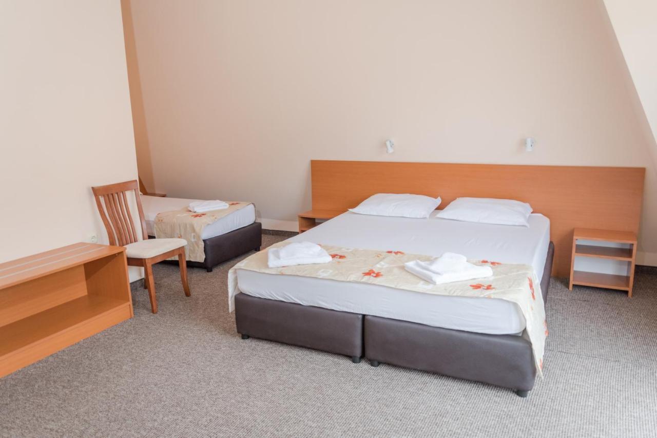 Hotel Eva 拉夫达 外观 照片