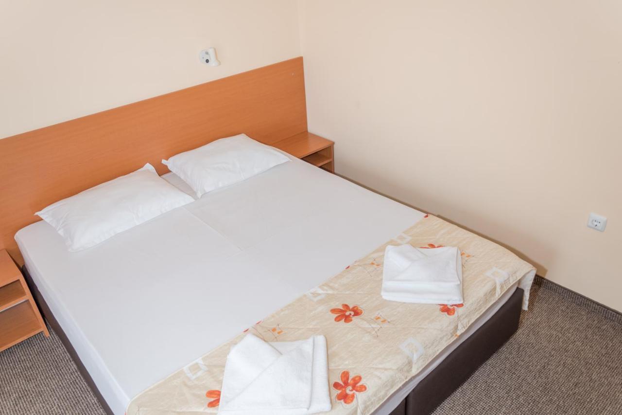 Hotel Eva 拉夫达 外观 照片