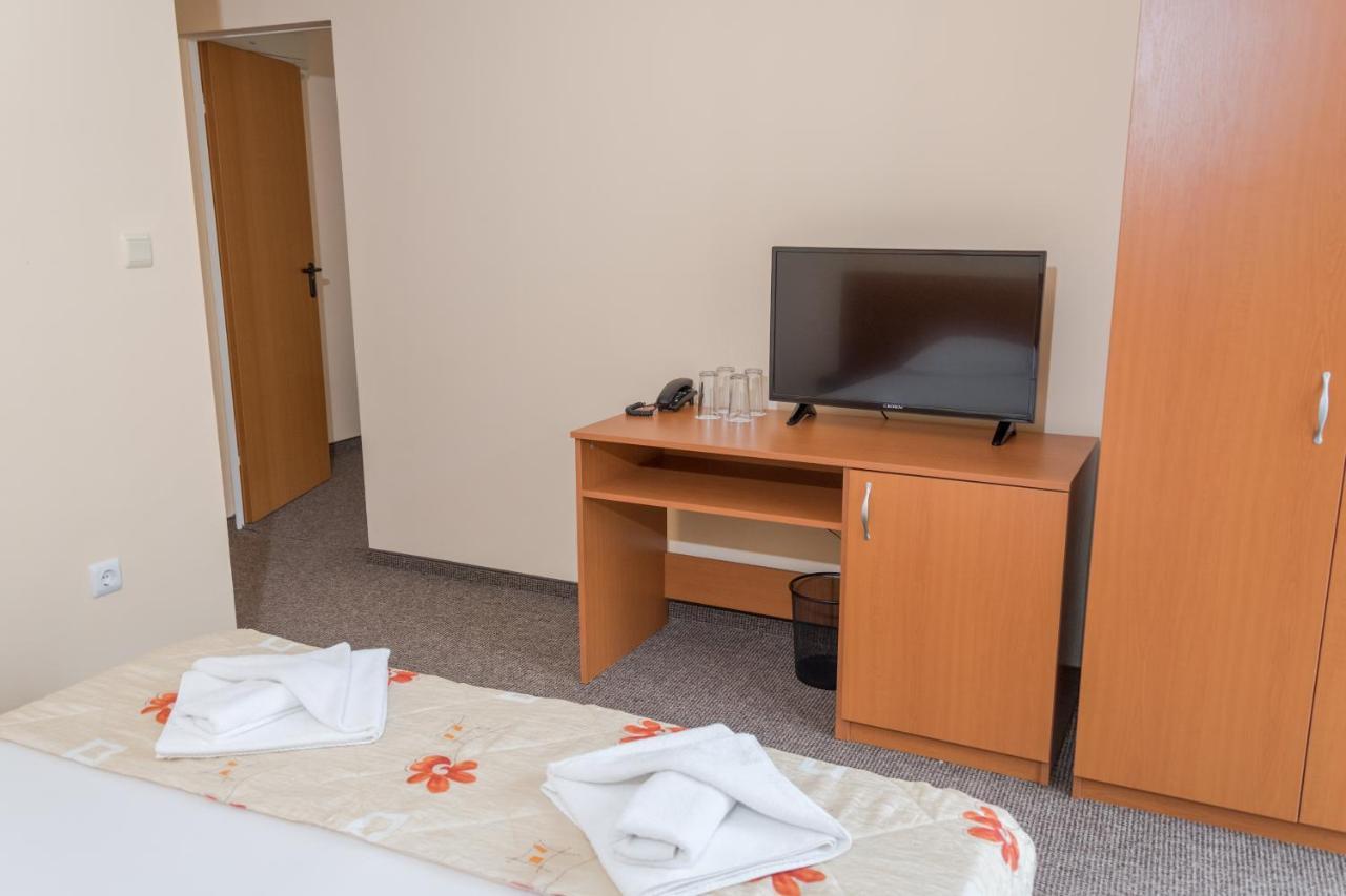 Hotel Eva 拉夫达 外观 照片