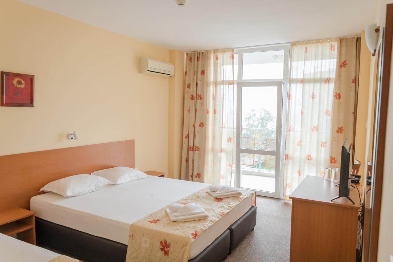 Hotel Eva 拉夫达 外观 照片