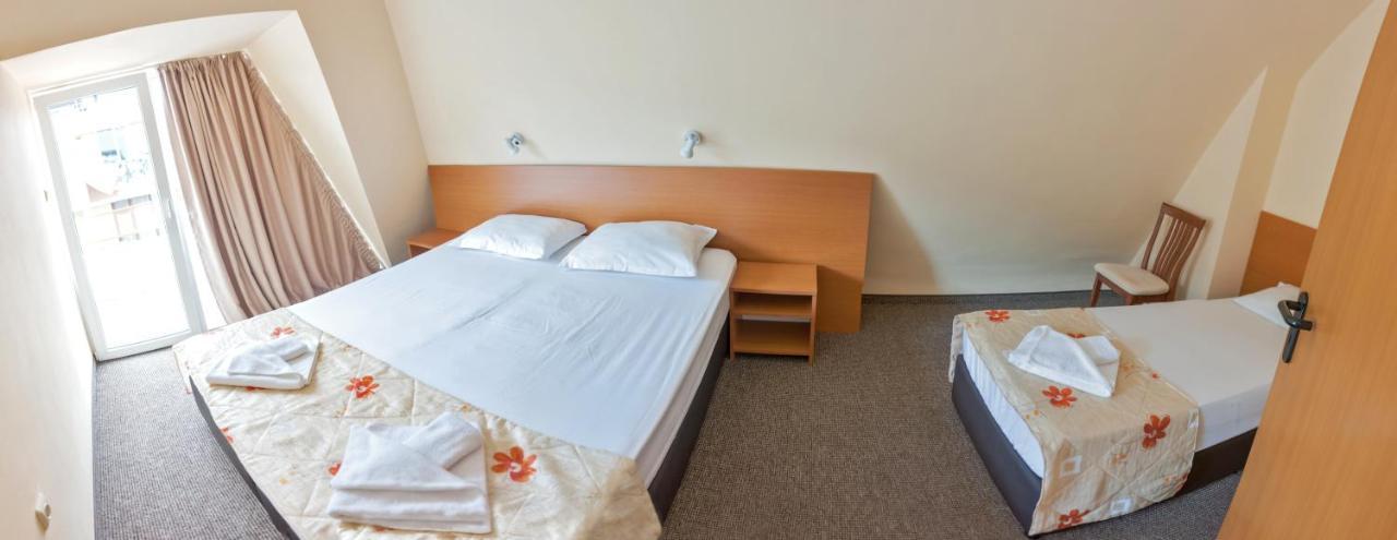Hotel Eva 拉夫达 外观 照片