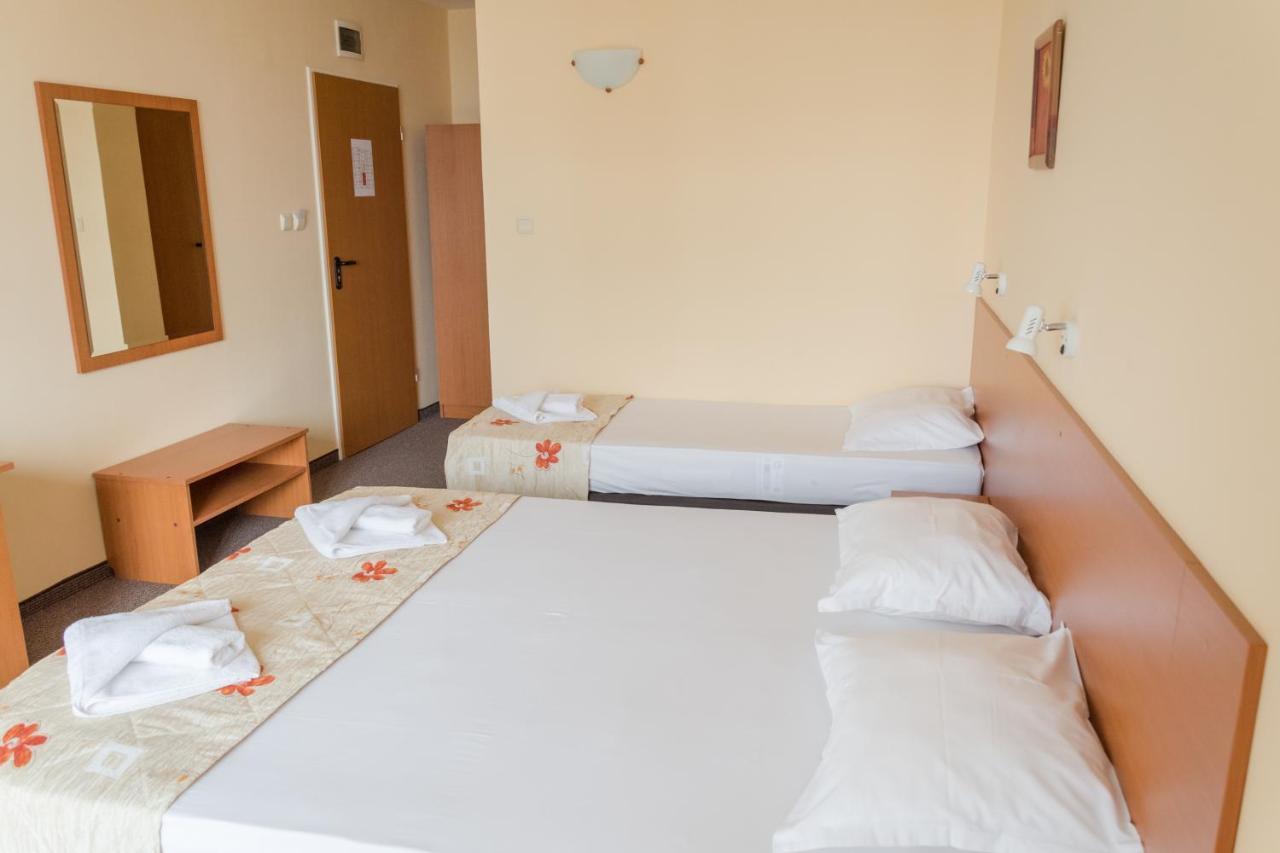 Hotel Eva 拉夫达 外观 照片