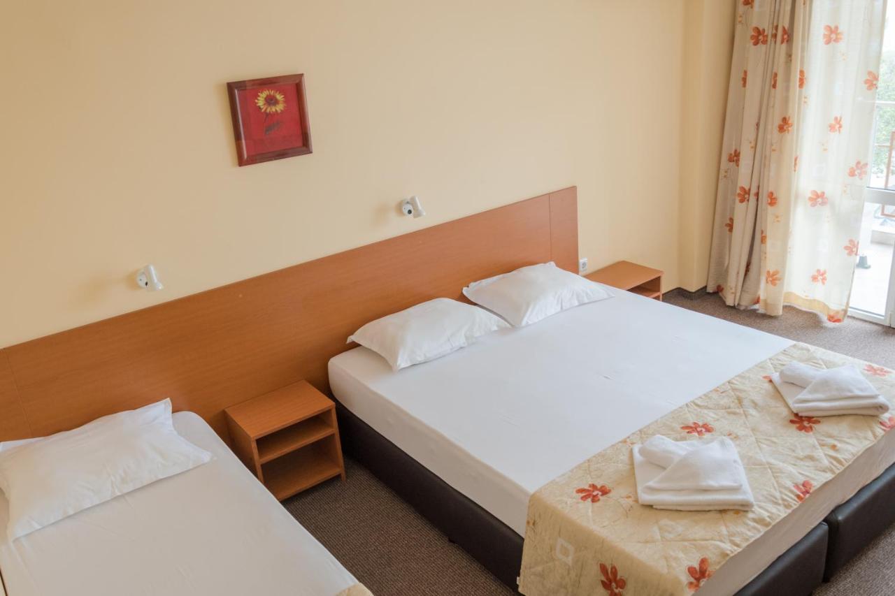 Hotel Eva 拉夫达 外观 照片